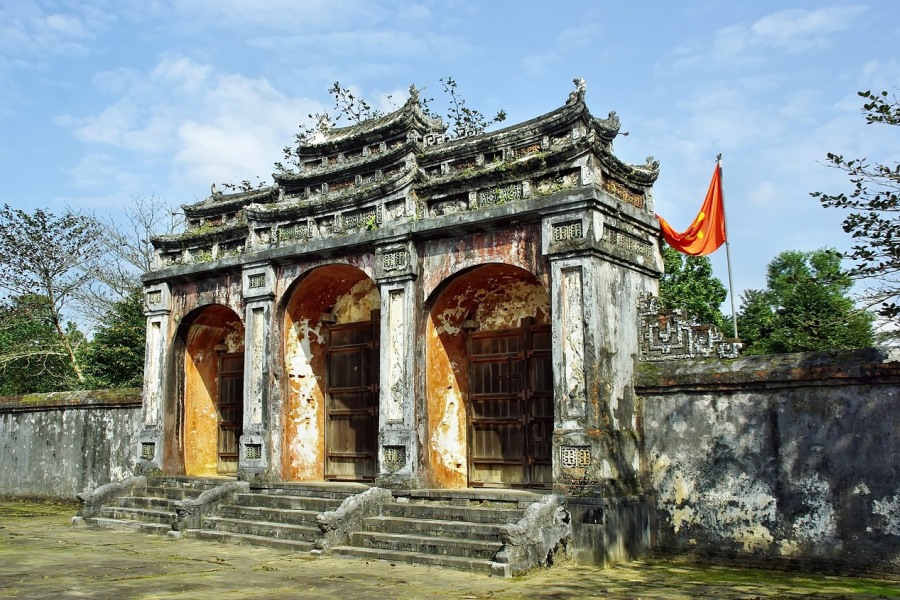 руины цитадели Кинь Тхань